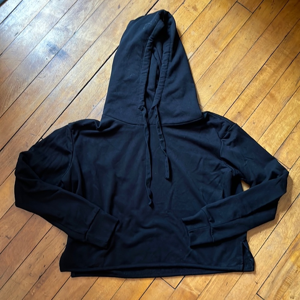 Black cropped sweatshirt hoodie